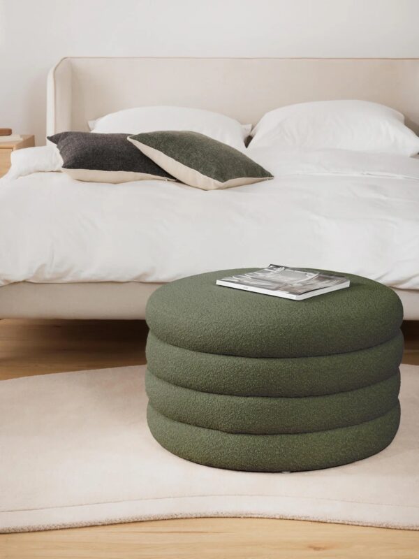 Puf decorativo verde con almacenamiento pequeño